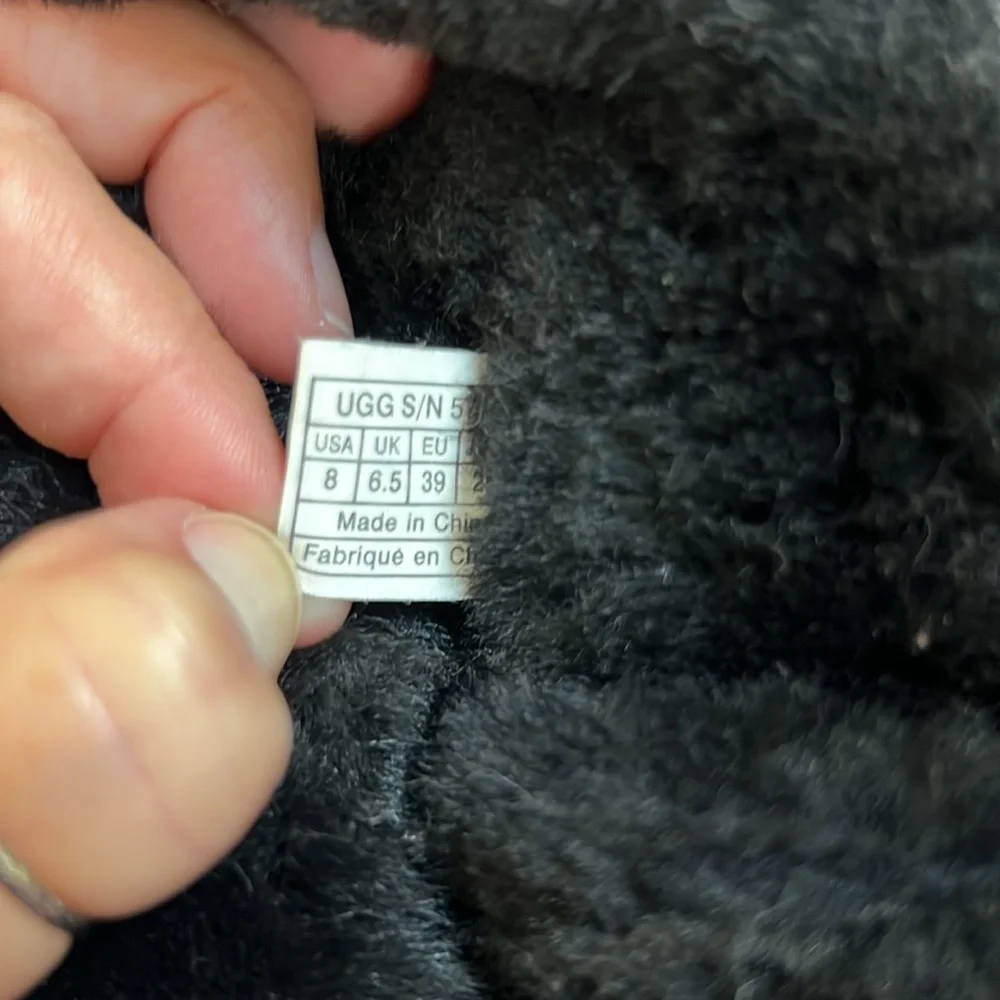 UGG Roseberry Tall Lace Back Black Women”s Size 8 Sheepskin Boots - Picture 10 of 10